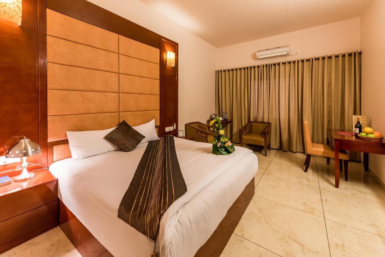 Hotel Лубумбаши Экстерьер фото