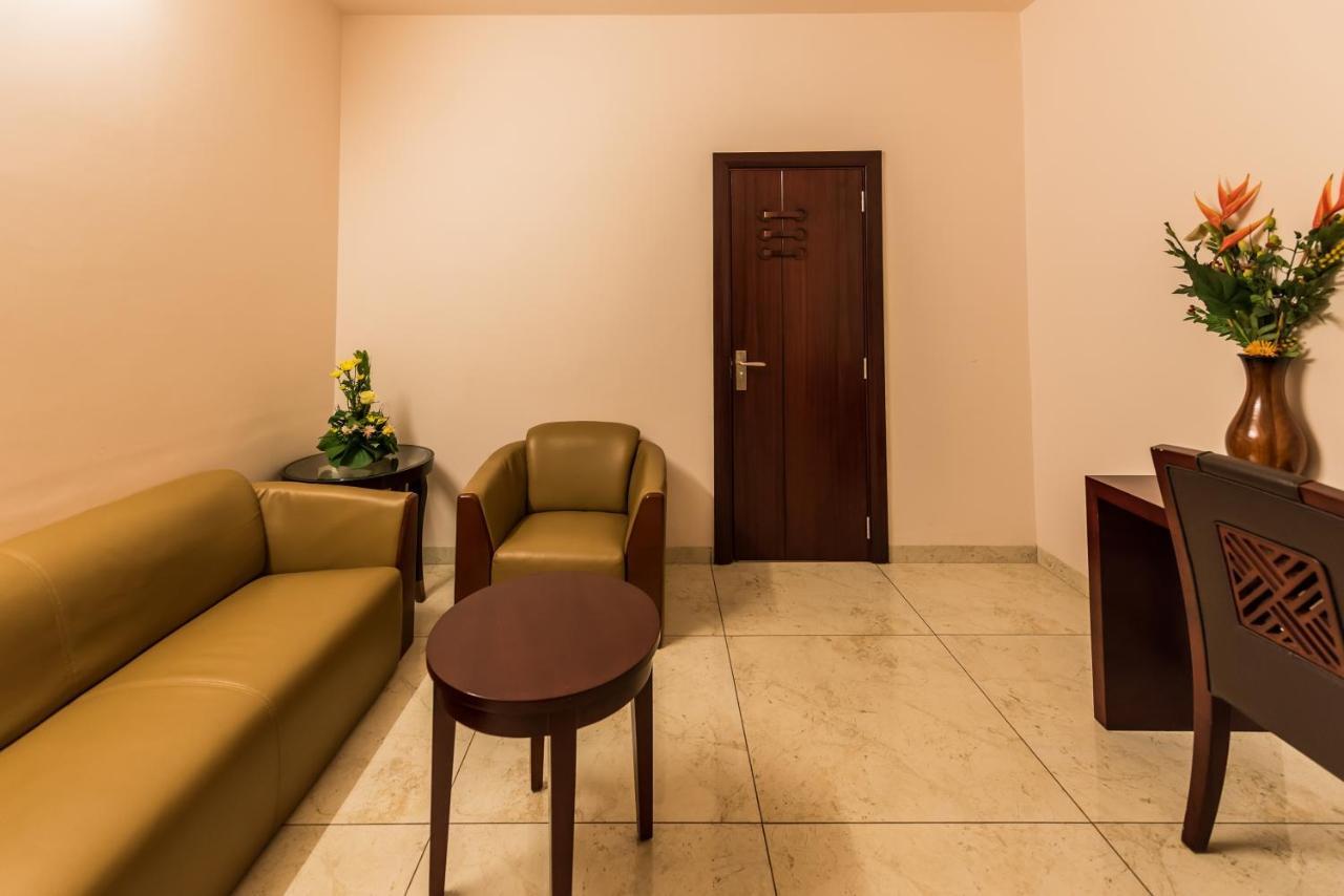 Hotel Лубумбаши Экстерьер фото