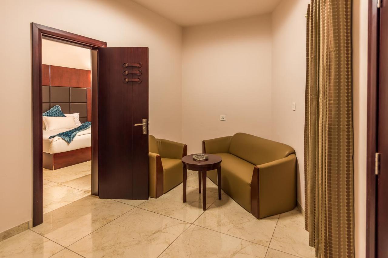 Hotel Лубумбаши Экстерьер фото